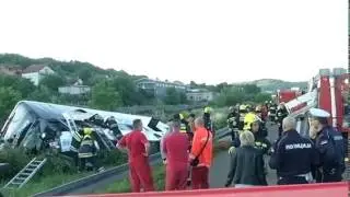 TV KANAL 9: NOVI SAD: ŽENA POGINULA U AUTOBUSKOJ NESREĆI