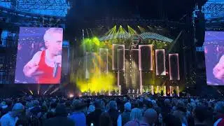 Robbie Williams - Something Beautiful Live - Emirates 6.6.25