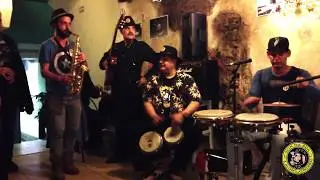 SON DA R&Uacute;A E AS OVELLAS NEGHRAS - LICOR DO NEGRO CAF&Eacute;