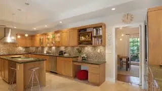 Virtual Tour Video by iUSEphotography.com for 4500 Monserrate St, Miami, 33146