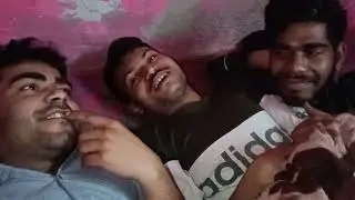 Hum teen dost confused hai, aisa kya karen jo extra income ho.? 