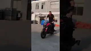 Stay Steady: Motorcycle with Automatic Support Wheels to Prevent Falls! #SnapTechHub
