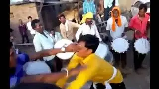 Sharabi fight in dance