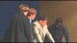 Non-illegal Robery (Dinner and a Show 2012)