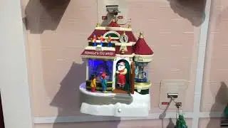 Hallmark Keepsake 2019: Kringle&rsquo;s Toy Shop