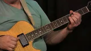 Solo jazz guitar lesson - how to play bebop lines - chord substitutions - walking bass and more!