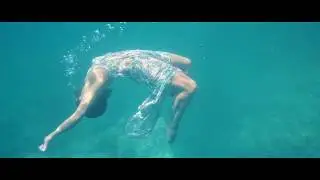 Paula Grande - Un Abisme (Videoclip Oficial)