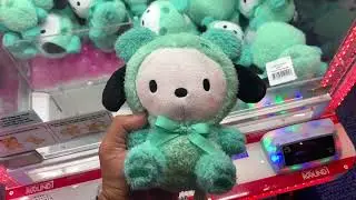 Winning a blue panda plush despite endless struggle & frustration 🐼 (July 27, 2025)