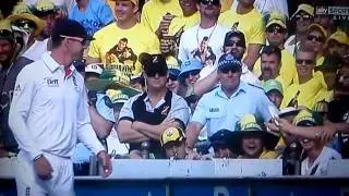 Autograph Fail!!! Aussie fan says no to KP autograph. Funny!!!