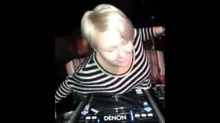 DJ Kafra Tit Scratcher