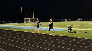 Ryan HAWKS Ian in INCREDIBLE 800m Finish [Little Chute]