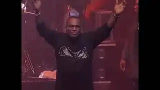 Le nom du groupe est 