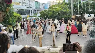 泰国金东尼人妖秀 场外