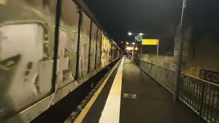 Hexafret en gare de Clermont la rotonde bb 75000 um + couvert transwaggon.