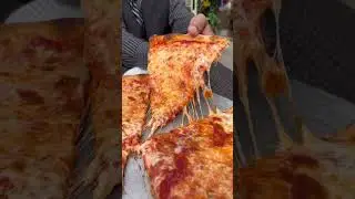 Tag pizza lover 🤩😍😋