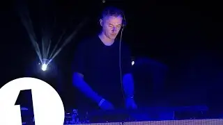 Benji B - Radio 1 in Ibiza 2018 - Caf&eacute; Mambo | FLASHING IMAGES