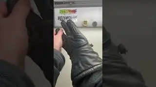 COLD HANDS HACK! ❄️❄️❄️  #winter #hacks