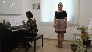Даниела Капитанова,  специалност 