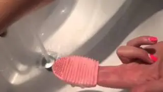 Buyincoins: Women New Silicone Cleaning Cosmetic Makeup Brush Gel Cleaner Scrubber Tool Foundation