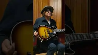 Реакция профессиональных гитаристов на коллекцию Gibson Les Paul Custom 70s
