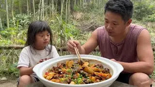 自從她媽媽走了以後，媛媛就像是這個家的女主人一樣。她主內，我主外，每天忙得不可開交……#food #大熱門 #美食分享日常 #家庭菜
