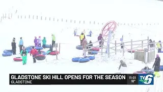 Tubers tackle fresh powder on Gladstone Ski Hill for opening day