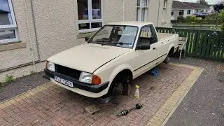 Escort mk3 pick up gets new drive shaft boot dirty job  👍☑️￼￼