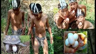Primitive Smart - Eating delicious - Smart boys find a food - Smart boys cooking  Turtle eggs yummy