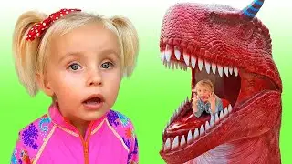 Little girl found Dinosaur egg in Amusement dinosaur Park