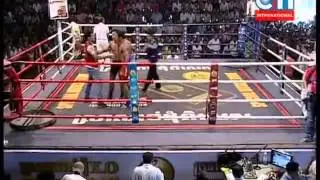 CTN Kun Khmer: Vorn Viva vs Sen Bunthen (Old boxing video) 2011