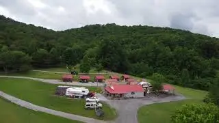 Smitty&rsquo;s Motorcycle Lodge in Tellico Plains , TN