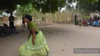 Dc Mtatiro  kata ya kalulu akisikiliza matatizo ya wananchi.