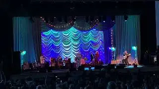 When the Levee Breaks Alison Krauss Robert Plant JD McPherson Stuart Duncan