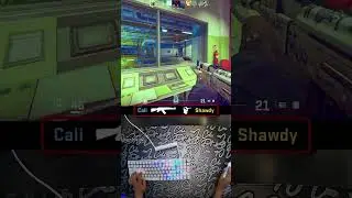 NICE Headshots but Yellow Saves the Day 😁 #cs2streamer #cs2skins #cs2skills #cs2headshot #cs2clips