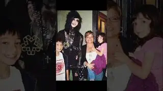 Taking pictures with my family be like #emo #alternative #goth #family