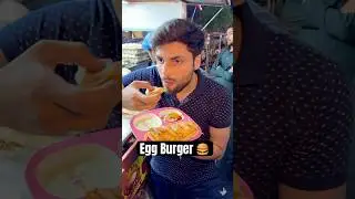 Pakistan&rsquo;s Most Loved Street Food | The Egg Burger Craze!