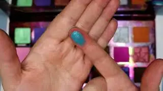 Jeffree Star Psychadelic Circus Palette Swatches