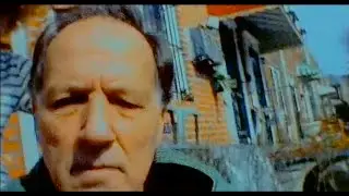 Harmony Korine / Julien Donkey-Boy - Haircut Scene (Birds are smart but they cannot speak)