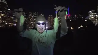 Roast Lord  with his legendary gesture (not suitable for Kids)