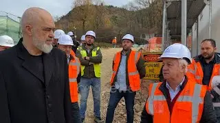 Rama inspektim n&euml; kantierin e &ldquo;Kengo Art Park&rdquo;, i projektuar nga arkitekti japonez Kengo Kuma