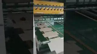A challenge： how many boxes fell down？ #automatedpackaging #boxproduction