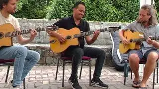 Last Minute Swing - Dutch Sinti Gypsy Mozes Rosenberg (gypsy jazz guitar royalty) mentors camp fan