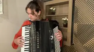 Julia Maurer - Santa Morena (versão acordeon)