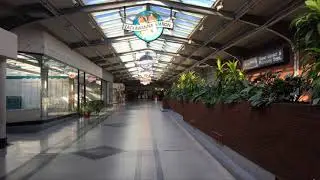 Banana Boat Song - Day O (Playing In An Empty Shopping Centre)