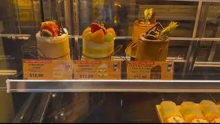 Toast & Roll Bakery shop #singapore #pastry #cake #yum# #waffle #loveit #sweeheng