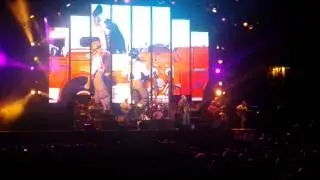 Alan Jackson (w/Ryan Joseph fiddle solo): 