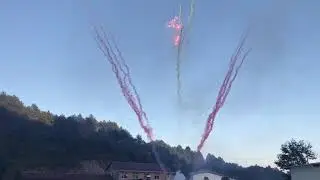 coloured smoke cake W shaped