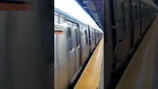 Canarsie Bound R143 L train entering Wilson Avenue