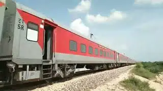 20092/WDP4 SHF BGKT powering 22631/Madurai-Bikaner AC SF towards final destination
