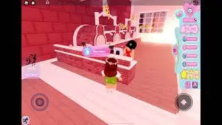 OK I SIMP FOR ROYALE HIGH PIZZA DELIVERY GUY